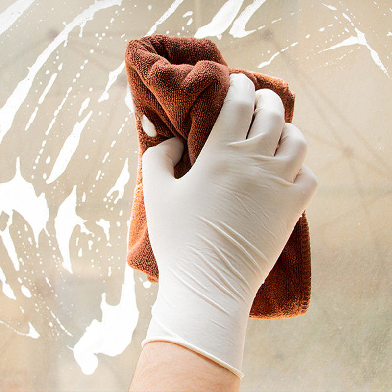 De witte Beschikbare Latexhandschoenen poederden licht Rubber Schoonmakende Handschoenen 100 PCs/Doos